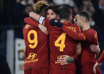 AS Roma halts mini-slump with Spezia win
