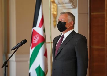 Egypt’s newly appointed ambassador presents his credentials to King Abdullah