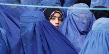 Taliban: No trips for Afghan women unless escorted by male relative