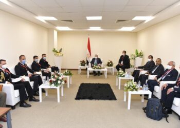 Egypt’s military production min., Italian delegation probe cooperation