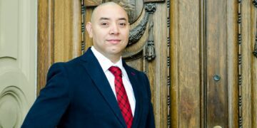 Egyptian pharmacist-turned-entrepreneur in Canada