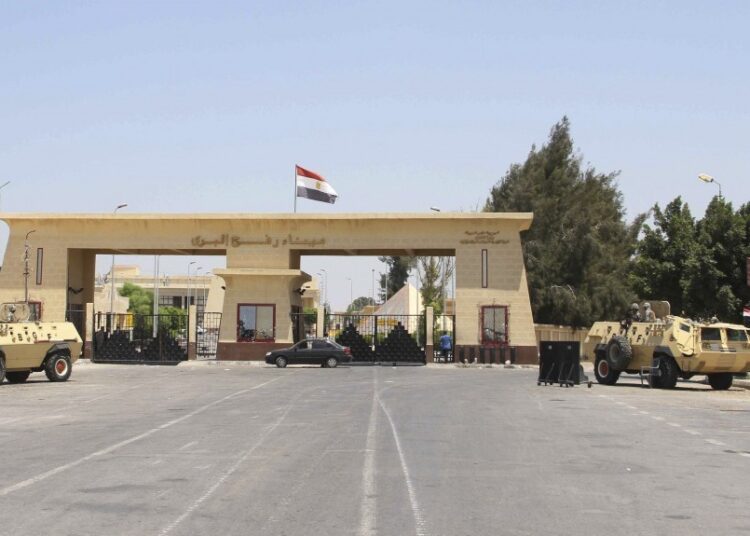 Rafah crossing remains open for transit of stranded Palestinians, aid delivery 1 - Egyptian Gazette