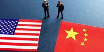 China imposes sanctions on US officials