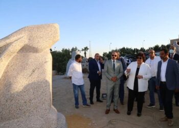 Culture min. praises works displayed at 26th edition of Aswan Int’l Sculpture Symposium