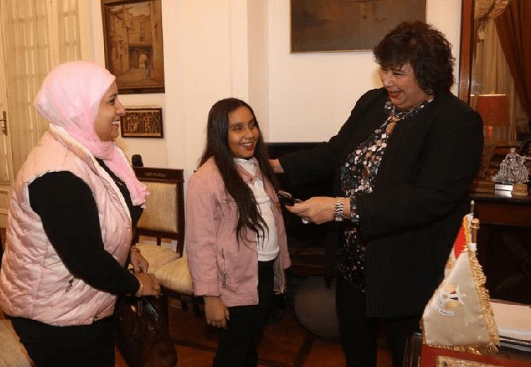 Egypt's Culture Minister Enas Abdel Dayem (R) said that Malak Mohamed (C) will join the piano department of the talents development center of Cairo Opera House to achieve her dreams and hone her skills in playing music and acting.