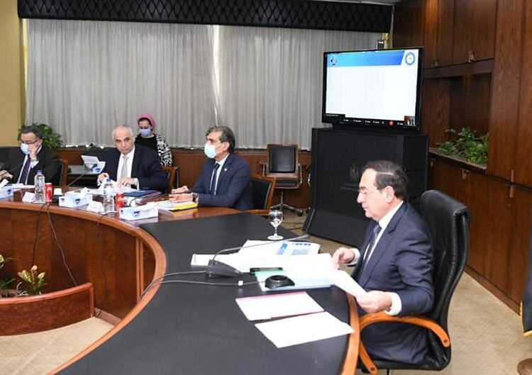 Mulla: Reforms reflected positively on oil industry 1 - Egyptian Gazette Minister of Petroleum Tarek El Mulla said on Tuesday that reforms that were led by President Abdel Fattah El Sisi have been reflected positively on the oil industry in Egypt.