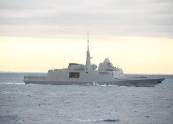 Egyptian, French naval forces carry out passing exercise on Mediterranean Sea