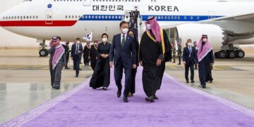 S. Korean president in Saudi Arabia, meets crown prince