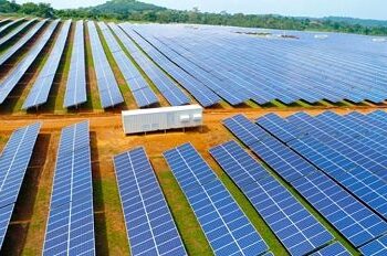 Egypt grants to Uganda solar powered station