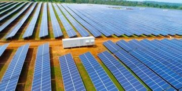 Egypt grants to Uganda solar powered station