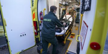 UK gov’t cuts COVID isolation period to 5 days, from 7