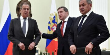 Russia demands US, NATO response next week on Ukraine