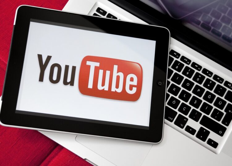 Fact-checkers urge YouTube to fight disinformation 1 - Egyptian Gazette Fact checkers have urged YouTube to better combat disinformation.