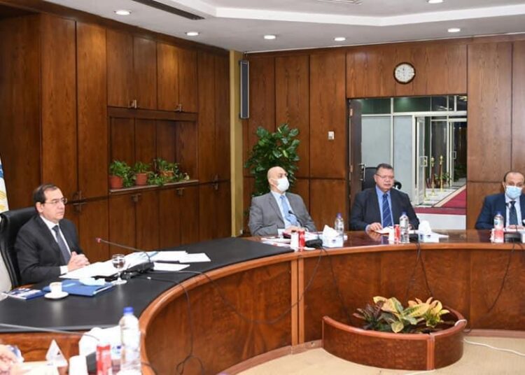 Petroleum minister: EGP 30bln invested to develop public sector oil company 1 - Egyptian Gazette