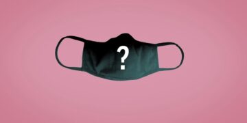 Is it better to wear an N95 or cloth mask right now? 1 - Egyptian Gazette Is it better to wear an N95 or cloth mask right now?