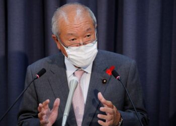 Japan warns of need for currency stability as yen falls persist