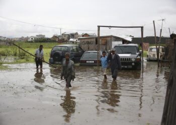 Heavy rains in Madagascar cause flooding in capital, 10 dead
