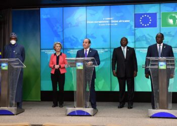 Kuwaiti paper highlights Sisi’s remarks after selecting Egypt for vaccine technology transfer