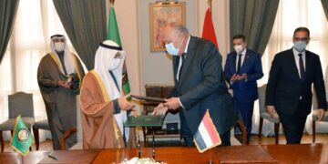 Egypt FM, GCC chief sign MoU on political consultations mechanism
