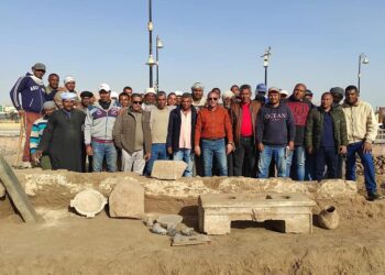 Egyptian archaeological mission uncovers important pieces of royal antiquities