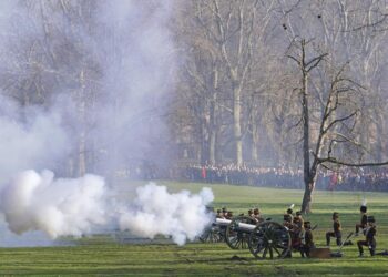 Gun salutes mark Queen Elizabeth II’s Platinum Jubilee year