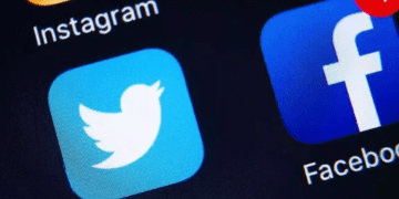 Facebook, Twitter highlight security steps for users in Ukraine