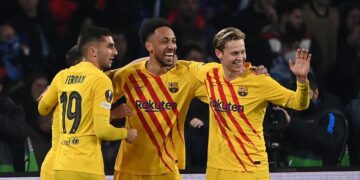 Barcelona reaches UEFA Europa League last 16