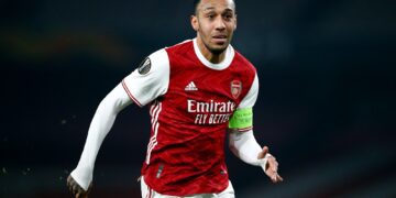 Arsenal free Aubameyang to join Barcelona
