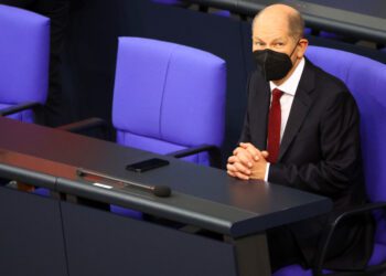 Germany hopes Putin meet will yield insight into his aims, says gov’t source