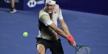 Zverev expelled from Acapulco for assault on umpire’s chair after doubles loss 1 - Egyptian Gazette Zverev expelled from Acapulco for assault on umpire’s chair after doubles loss