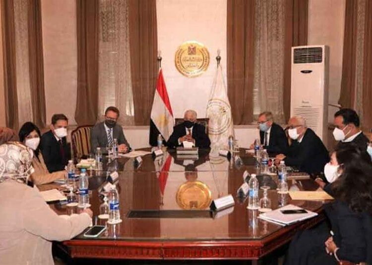 Towards better German language skills 1 - Egyptian Gazette Minister of Education Tarek Shawki during his meeting on Tuesday with German Ambassador to Egypt Frank Hartmann following the signing of an MoU on improving the standards of German language teaching in schools.