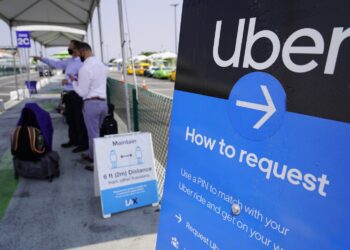Uber posts 4Q profit as ride-hailing service bounces back