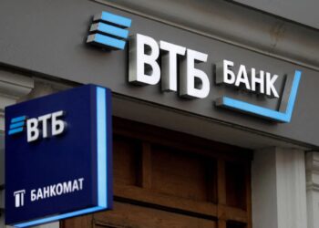 US hits major Russian banks with sanctions