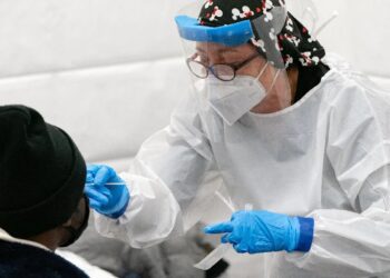 As ‘stealth omicron’ advances, scientists are learning more