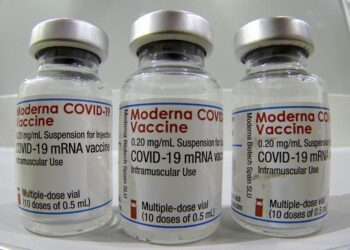 CDC backs Moderna COVID-19 shots after full US approval