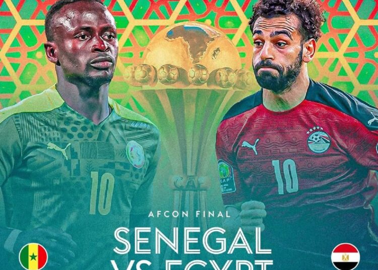 A combination file photos shows Egypt's forward Mohamed Salah (R) in and Senegal's forward Sadio Mane.