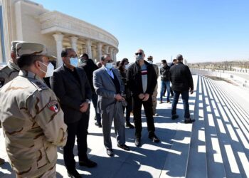 Egypt’s PM starts inspection tour to follow up works in NAC