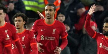 Liverpool 6-0 Leeds: Salah and Mane score twice as Klopp’s side move 3points behind Man City