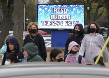 As winter storm moves across US, ice becomes bigger concern