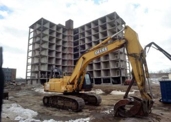 Mexico steps up migrant raids in city near Guatemalan border