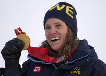 Sweden’s Sara Hector wins Olympic GS gold after Shiffrin out