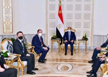 Sisi receives head of US Apache Corporation