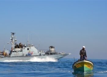 Israeli navy detains 7 Palestinian fishermen