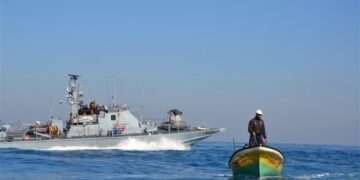 Israeli navy detains 7 Palestinian fishermen