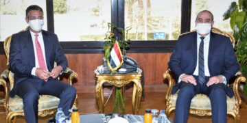 Logistical co-operation between Aviation Ministry, Egyptian Post 1 - Egyptian Gazette Logistical co-operation between Aviation Ministry, Egyptian Post