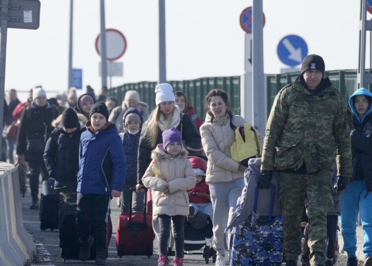 UN refugee agency: nearly 120,000 Ukrainians have fled 1 - Egyptian Gazette
