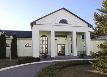 Ukrainian delegation arrives at Ukrainian-Belarusian border for talks with Russia