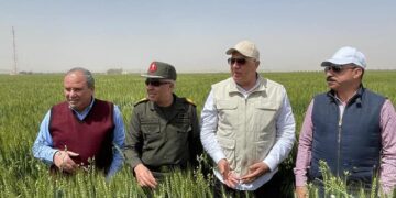 Egypt’s agriculture minister inspects Garf Hussein fishery in Aswan