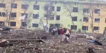 Nearly 125,000 people evacuated via humanitarian corridors in Ukraine, says president 1 - Egyptian Gazette Nearly 125,000 people evacuated via humanitarian corridors in Ukraine, says president