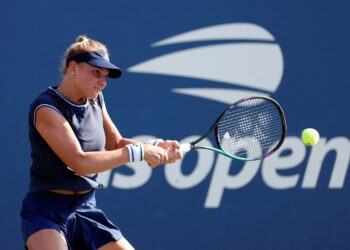 Ukraine’s Dayana powers into Lyon semis